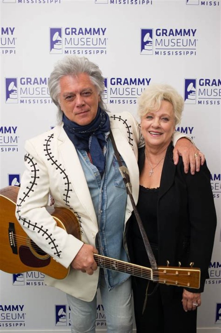 Did Marty Stuart And Connie Smith Share A Child?
