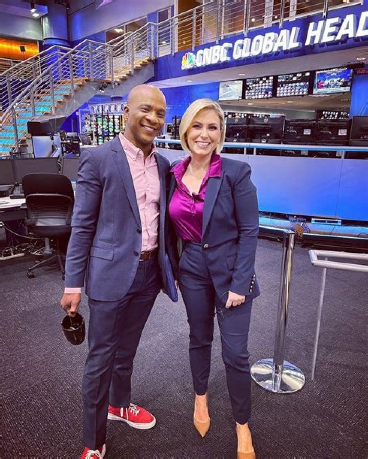 Liz Young CNBC Age and Wikipedia, Is The Journalist Married? |