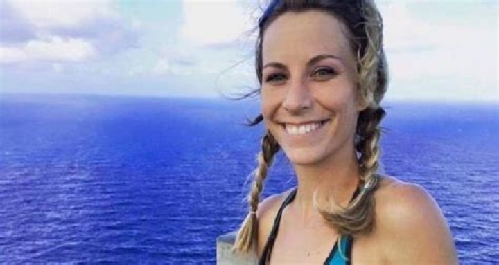 Lyssa Chapman Bio (Wiki)
