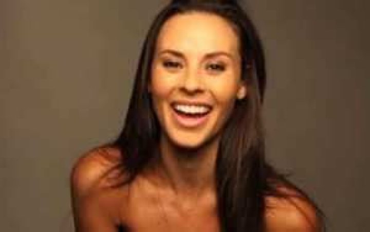 Molly Beers Bio (Wiki)