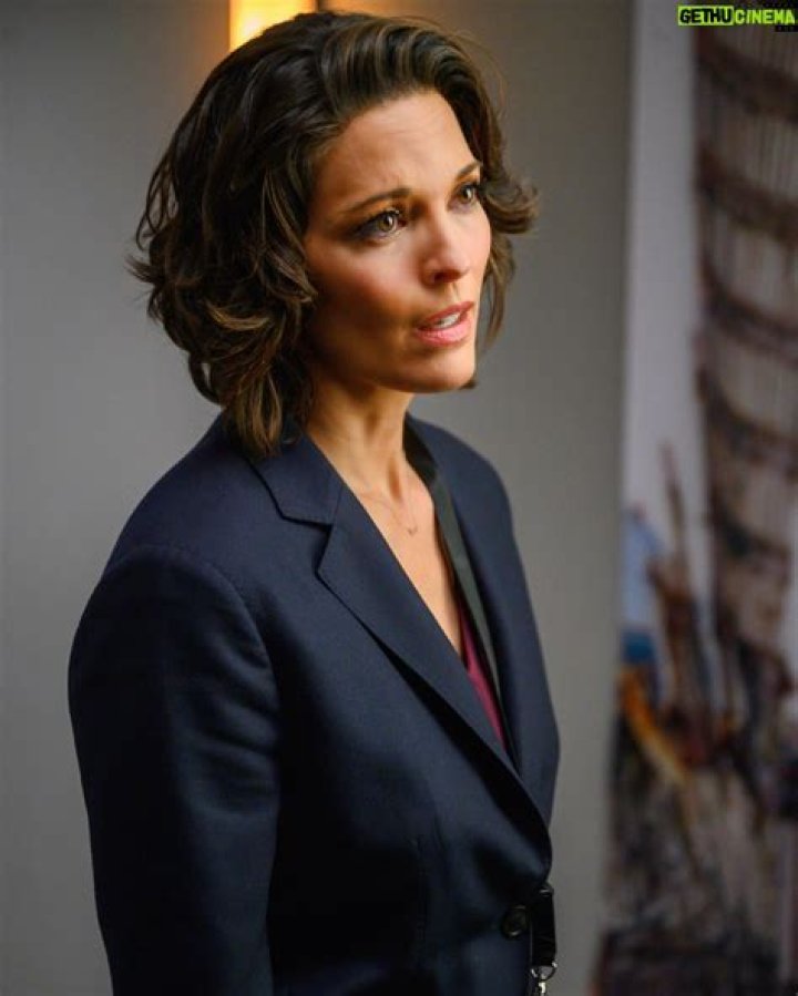 Rachel Alana Handler Bio (Wiki)