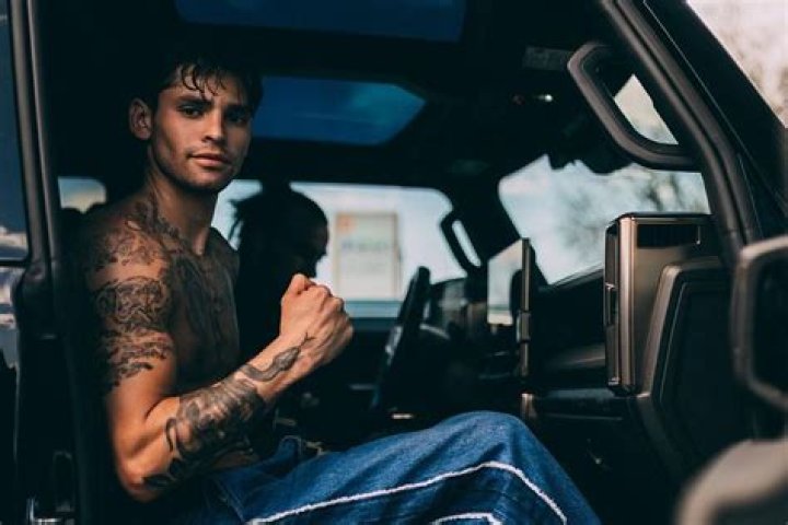 The Tijuana bar debut that launched his career