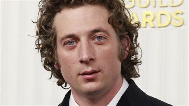 Uncover The Secrets Of Jeremy Allen White's Height: Surprising Revelations